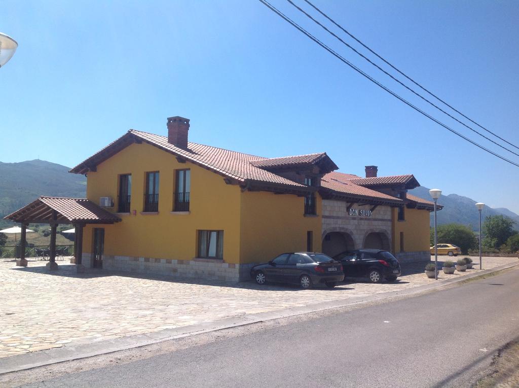 Hotel Don Silvio Colombres Exterior foto